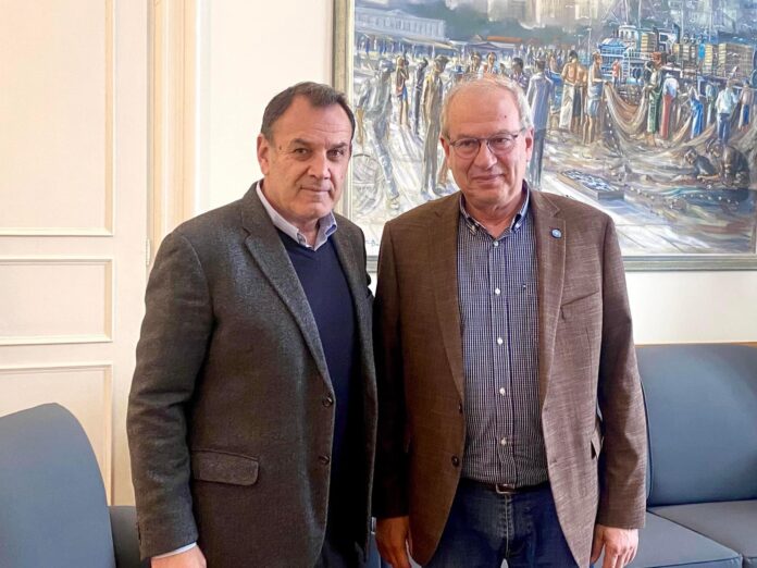 Συνάντηση-εργασίας-με-τον-Δήμαρχο-Καβάλας-Θεόδωρο-Μουριάδη-είχε-ο-Νίκος-Παναγιώτοπουλος