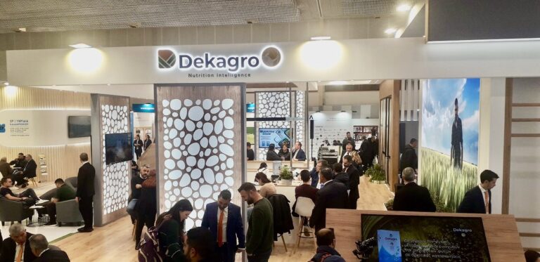 Δυναμική-η-παρουσία-της-εταιρείας-decagro-στην-agrotica-2024