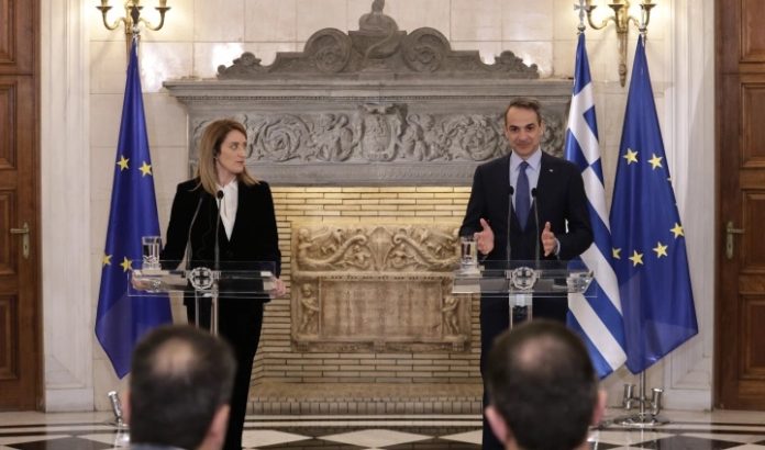 Κοινές-δηλώσεις-Μητσοτάκη-–-Μέτσολα:-“Το-κράτος-Δικαίου-είναι-ισχυρότερο-από-ποτέ-στην-Ελλάδα” Κοινές-δηλώσεις-Μητσοτάκη-–-Μέτσολα:-“Το-κράτος-Δικαίου-είναι-ισχυρότερο-από-ποτέ-στην-Ελλάδα”