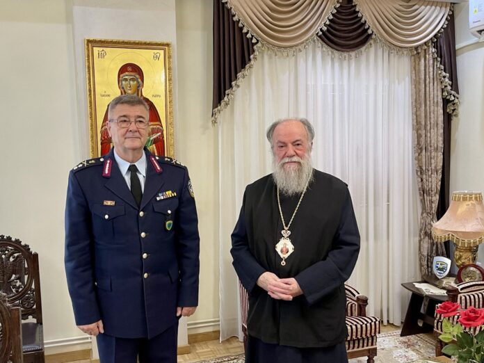 Επίσκεψη-του-νέου-Περιφερειακού-Αστυνομικού-Διευθυντή-Ανατολικής-Μακεδονίας-και-Θράκης-στον-Μητροπολίτη-Ελευθερουπόλεως Επίσκεψη-του-νέου-Περιφερειακού-Αστυνομικού-Διευθυντή-Ανατολικής-Μακεδονίας-και-Θράκης-στον-Μητροπολίτη-Ελευθερουπόλεως