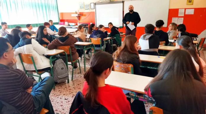 Εκπαιδευτική-ενημέρωση-για-την-υγιεινή-διατροφή-στους-μαθητές-του-4ου-γυμνασίου-Καβάλας Εκπαιδευτική-ενημέρωση-για-την-υγιεινή-διατροφή-στους-μαθητές-του-4ου-γυμνασίου-Καβάλας