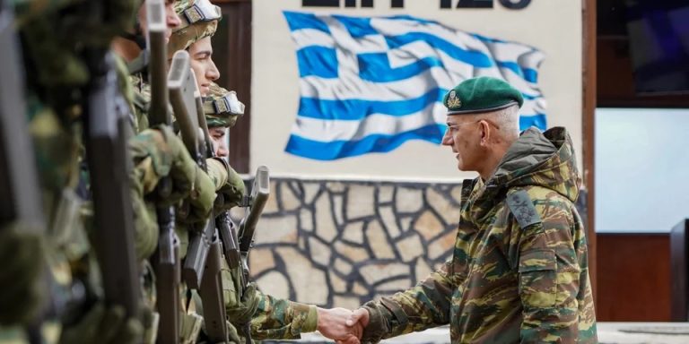 Ο-Αρχηγός-ΓΕΕΘΑ-στον-Έβρο:-Επιθεώρησε-σχηματισμούς-και-μονάδες-του-Δ’-Σώματος-Στρατού