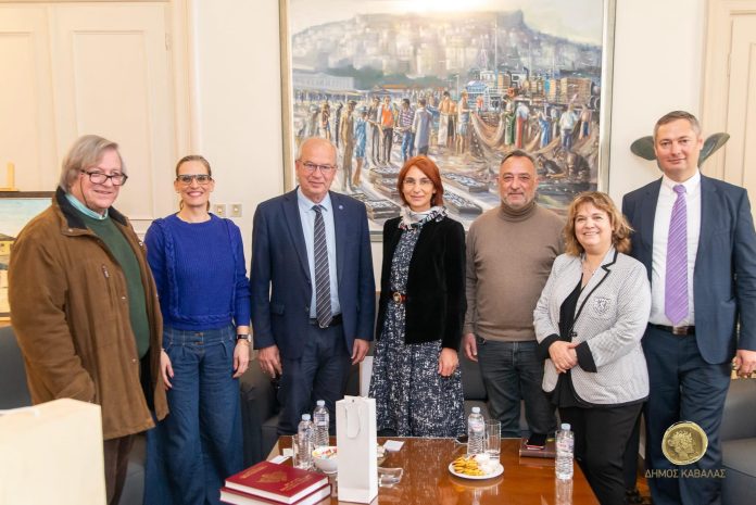 Συνάντηση-του-Δημάρχου-Καβάλας-με-τη-Γενική-Πρόξενο-της-Ρουμανίας-στη-Θεσσαλονίκη,-carmen-ileana-mihalcescu Συνάντηση-του-Δημάρχου-Καβάλας-με-τη-Γενική-Πρόξενο-της-Ρουμανίας-στη-Θεσσαλονίκη,-carmen-ileana-mihalcescu