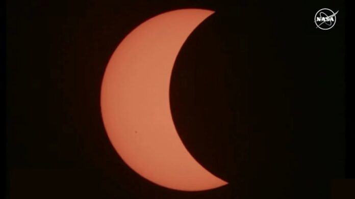 Δείτε-live-από-την-nasa-την-ολική-έκλειψη-ηλίου-–-Φρενίτιδα-στις-ΗΠΑ Δείτε-live-από-την-nasa-την-ολική-έκλειψη-ηλίου-–-Φρενίτιδα-στις-ΗΠΑ