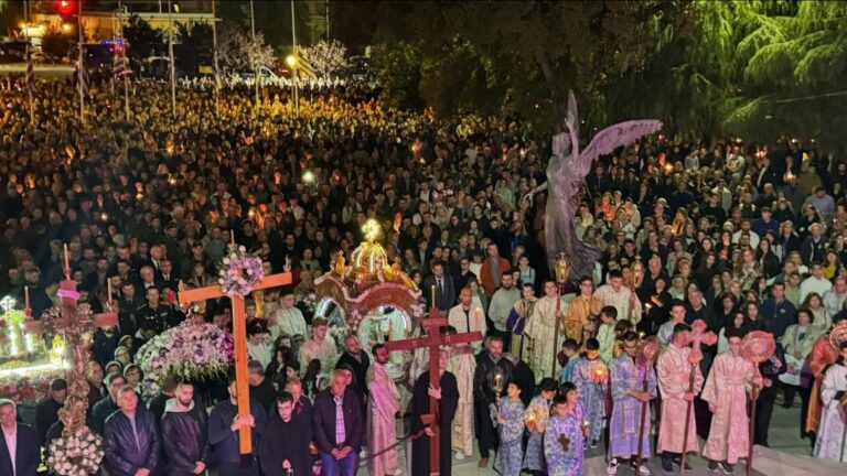 Συνάντηση-των-επιτάφιων-στον-Δημοτικό-Κήπο-Καβάλας