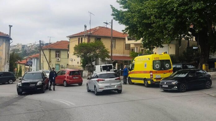 Τροχαίο-ατύχημα-στην-οδό-7ης-Μεραρχίας