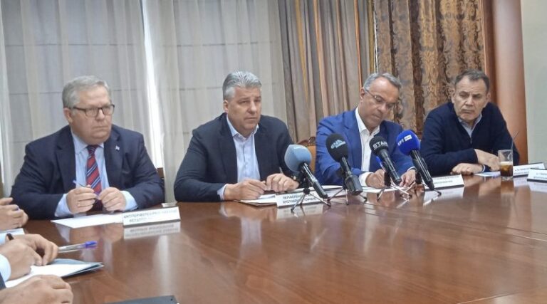 Τo-ΠΑΣΟΚ-χαρακτηρίζει-την-επίσκεψη-Σταϊκούρα-στην-Καβάλα-ακόμη-μια-προεκλογική-φιέστα-και-απατηλές-υποσχέσεις