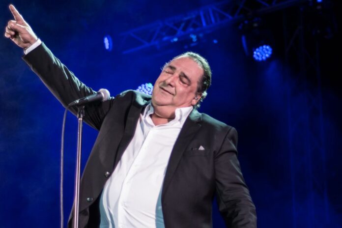 Άνοιξε-η-διαθήκη-του-Βασίλη-Καρρά-–-Που-άφησε-την-περιουσία-του-αξίας-άνω-των-10-εκατ-ευρώ Άνοιξε-η-διαθήκη-του-Βασίλη-Καρρά-–-Που-άφησε-την-περιουσία-του-αξίας-άνω-των-10-εκατ-ευρώ