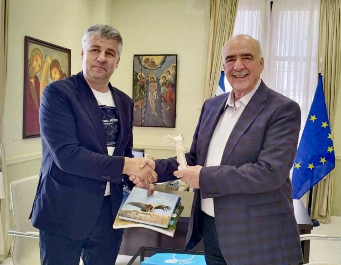 Συνάντηση-Χριστόδουλου-Τοψίδη-Βαγγέλη-Μεϊμαράκη Συνάντηση-Χριστόδουλου-Τοψίδη-Βαγγέλη-Μεϊμαράκη