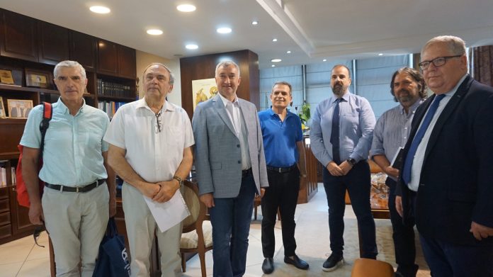 Επίσκεψη-του-Πρύτανη-του-Πανεπιστημίου-του-gabrovo-στον-Αντιπεριφερειάρχη-Καβάλας Επίσκεψη-του-Πρύτανη-του-Πανεπιστημίου-του-gabrovo-στον-Αντιπεριφερειάρχη-Καβάλας