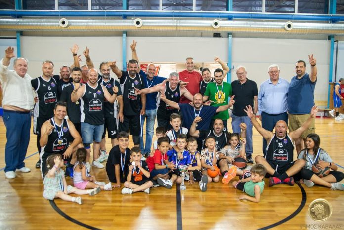 7ο-Εργασιακό-Πρωτάθλημα-Μπάσκετ-“Λευτέρης-Γεωργακόπουλος”:-Οι-Ελεύθεροι-Επαγγελματίες-σήκωσαν-την-κούπα-του-πρωταθλητή 7ο-Εργασιακό-Πρωτάθλημα-Μπάσκετ-“Λευτέρης-Γεωργακόπουλος”:-Οι-Ελεύθεροι-Επαγγελματίες-σήκωσαν-την-κούπα-του-πρωταθλητή