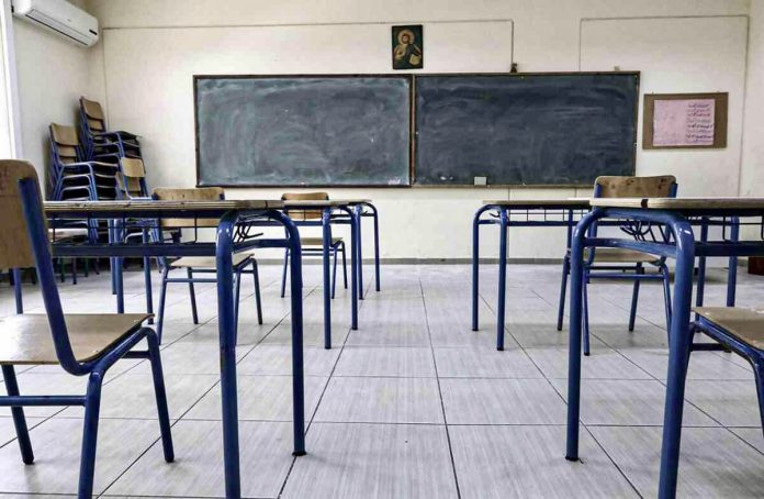 Μάκης-Παπαδόπουλος:-Είμαστε-αντίθετοι-σε-συγχωνεύσεις-τάξεων-και-καταργήσεις-σχολείων