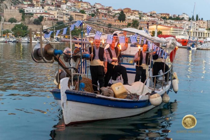 ΕΛΕΥΘΕΡΙΑ-2024:-Αναπαράσταση-άφιξης-λόχου-Θασίων-εθελοντών-στην-Καβάλα,-στις-26-Ιουνίου-1913