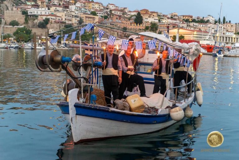 ΕΛΕΥΘΕΡΙΑ-2024:-Αναπαράσταση-άφιξης-λόχου-Θασίων-εθελοντών-στην-Καβάλα,-στις-26-Ιουνίου-1913