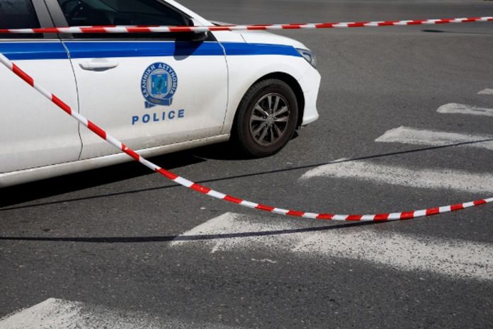 Επεισόδιο-για-την…προτεραιότητα-οδήγησε-σε-σύλληψη-άνδρα-–-Χειροδίκησε-ηλικιωμένος-σε-βάρος-γυναίκας Επεισόδιο-για-την…προτεραιότητα-οδήγησε-σε-σύλληψη-άνδρα-–-Χειροδίκησε-ηλικιωμένος-σε-βάρος-γυναίκας