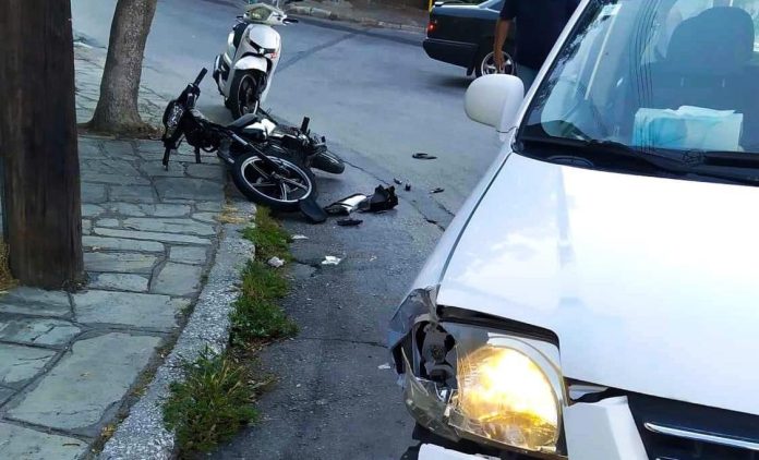 Τροχαίο-ατύχημα-στην-συμβολή-των-οδών-Εβδόμης-Μεραρχίας-και-Θεσσαλονίκης-στην-Καβάλα