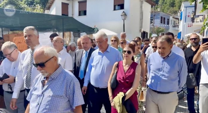 Με-λαμπρότητα-και-κατάνυξη-τιμήθηκε-η-Κοίμηση-της-Θεοτόκου-στην-Παναγία-της-Θάσου Με-λαμπρότητα-και-κατάνυξη-τιμήθηκε-η-Κοίμηση-της-Θεοτόκου-στην-Παναγία-της-Θάσου