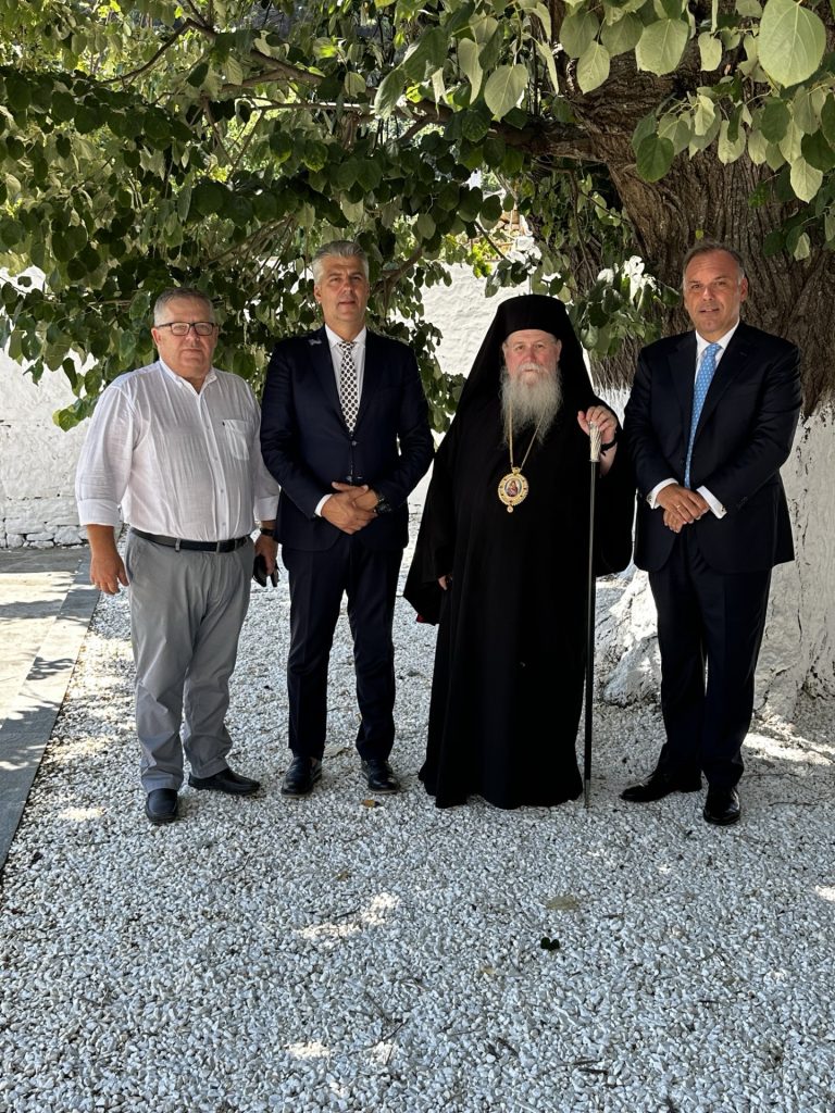 Συνάντηση-εργασίαςτου-Περιφερειάρχη-Χ-Τοψίδη,-τουΑντιπεριφερειάρχη-Καβάλας-Θ-Μαρκόπουλου-και-του-Δημάρχου-Θάσου-Ελ-Κυριακίδη-με-τον-Σεβ.-Μητροπολίτη-ΦΝΘ-Στέφανο