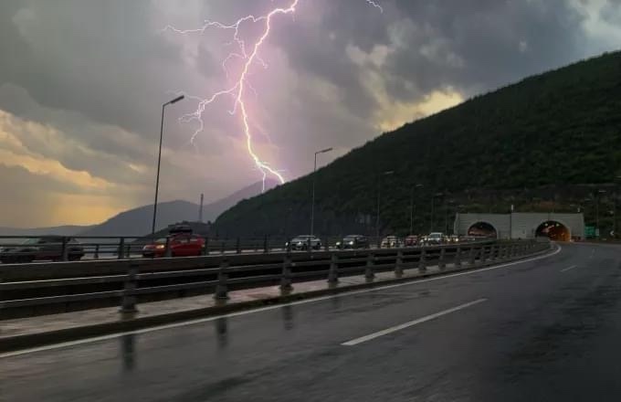Σημαντική-μεταβολή-θα-παρουσιάσει-ο-καιρός-με-κύρια-χαρακτηριστικά-τις-βροχές-καταιγίδες-και-την-πτώση-της-θερμοκρασίας Σημαντική-μεταβολή-θα-παρουσιάσει-ο-καιρός-με-κύρια-χαρακτηριστικά-τις-βροχές-καταιγίδες-και-την-πτώση-της-θερμοκρασίας