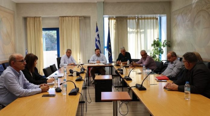 Συσκέψεις-στην-Περιφέρεια-ΑΜΘ-για-την-ευλογιά-των-αιγοπροβάτων-παρουσία-του-γενικού-γραμματέα-Αγροτικής-Ανάπτυξης-και-Τροφίμων Συσκέψεις-στην-Περιφέρεια-ΑΜΘ-για-την-ευλογιά-των-αιγοπροβάτων-παρουσία-του-γενικού-γραμματέα-Αγροτικής-Ανάπτυξης-και-Τροφίμων