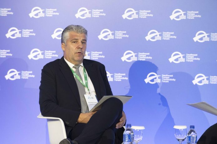 Ο-Περιφερειάρχης-ΑΜΘ-Χριστόδουλος-Τοψίδης-στο-2ο-southeast-europe-connectivity-forum-στη-Θεσσαλονίκη