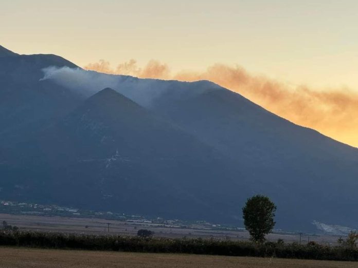 Σε-εξέλιξη-η-φωτιά-στο-Παγγαίο-Όρος-–-Ενισχύθηκαν-οι-πυροσβεστικές-δυνάμεις