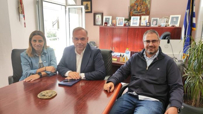 Σύσκεψη-στο-Δήμο-Θάσου-για-την-φετινή-τουριστική-περίοδο-στη-Θάσο Σύσκεψη-στο-Δήμο-Θάσου-για-την-φετινή-τουριστική-περίοδο-στη-Θάσο