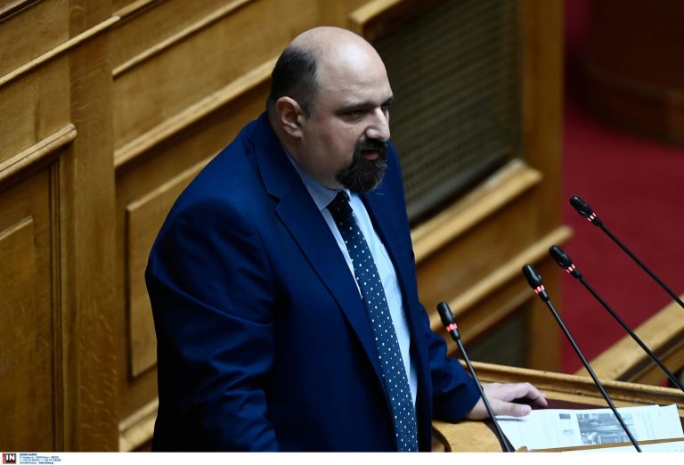 Τριαντόπουλος:-Πριν-από-τις-γιορτές-η-πρώτη-αρωγή-στους-πληγέντες-από-την-κακοκαιρία-bora-–-Πότε-ανοίγει-η-πλατφόρμα-για-τις-αιτήσεις