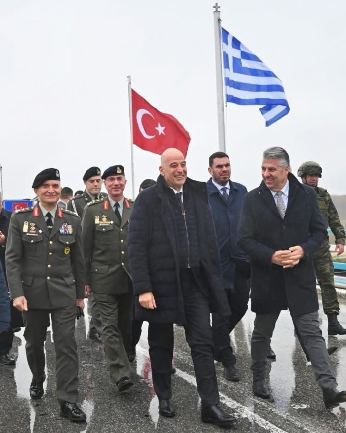 Επίσκεψη-του-ΥΕΘΑ-Νίκου-Δένδια-στην-Αλεξανδρούπολη,-στον-Έβρο-και-στο-Επιτηρητικό-Φυλάκιο-Γέφυρας-Κήπων Επίσκεψη-του-ΥΕΘΑ-Νίκου-Δένδια-στην-Αλεξανδρούπολη,-στον-Έβρο-και-στο-Επιτηρητικό-Φυλάκιο-Γέφυρας-Κήπων
