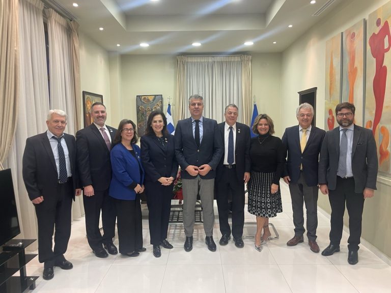 Ο-Περιφερειάρχης-ΑΜΘ-Χριστόδουλος-Τοψίδης-υποδέχθηκε-το-διοικητικό-συμβούλιο-της-Παγκόσμιας-Διακοινοβουλευτικής-Ένωσης-Ελληνισμού