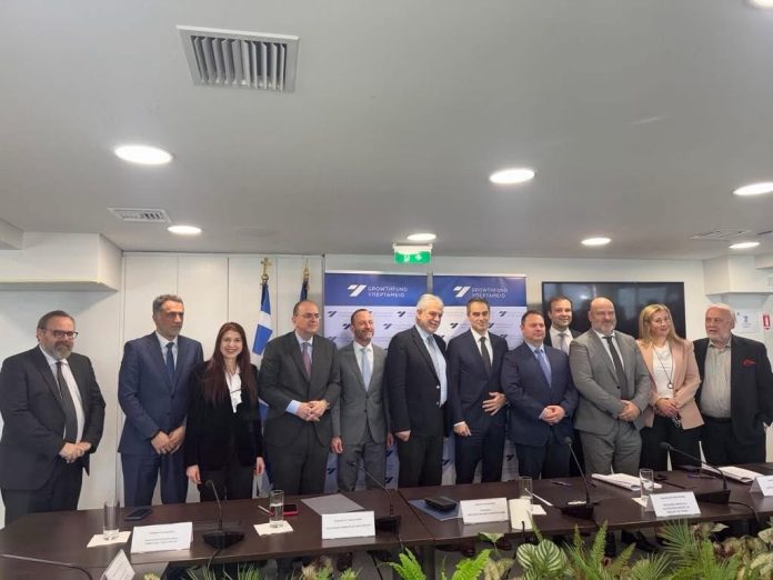 Υπεγράφη-το-πρωτόκολλο-παράδοσης-παραλαβής-για-τον-εμπορικό-λιμένα-«Φίλιππος-Β’»-στην-Καβάλα Υπεγράφη-το-πρωτόκολλο-παράδοσης-παραλαβής-για-τον-εμπορικό-λιμένα-«Φίλιππος-Β’»-στην-Καβάλα