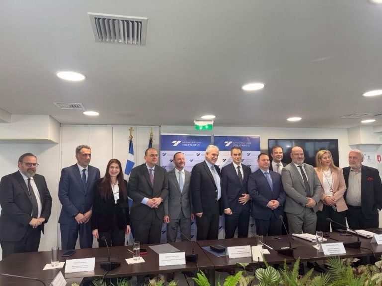 Υπεγράφη-το-πρωτόκολλο-παράδοσης-παραλαβής-για-τον-εμπορικό-λιμένα-«Φίλιππος-Β’»-στην-Καβάλα