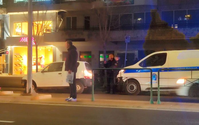 Τροχαίο-ατύχημα-στην-Ερυθρού Τροχαίο-ατύχημα-στην-Ερυθρού