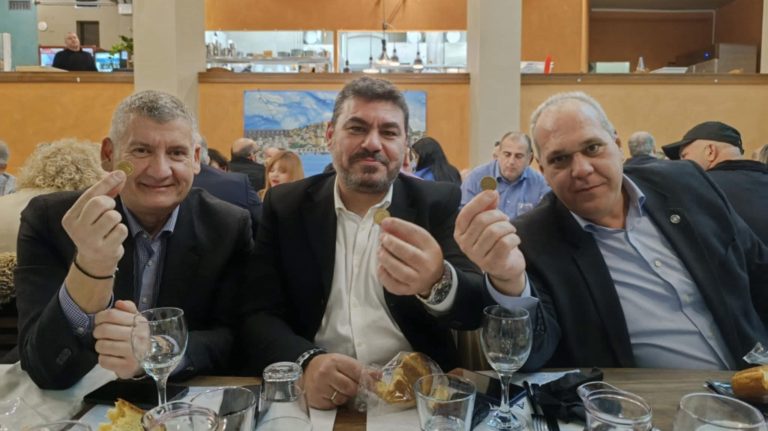 Επιμελητήριο-&-Εμπορικός-Σύλλογος-Καβάλας-οι-τυχεροί-της-πίτας-της-δημοτικής-παράταξης-”-Ο-Τόπος-της-Ζωής-μας”-με-επικεφαλής-τον-Μάκη-Παπα