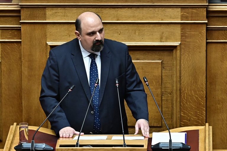Με-ποιους-θα-εκπροσωπηθούν-τα-κόμματα-στην-προανακριτική-–-Όλα-τα-ονόματα
