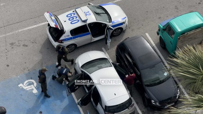 Ύποπτο-όχημα-εντοπίστηκε-στην-Καβάλα-–-Εμπλοκή-σε-διακίνηση-μεταναστών