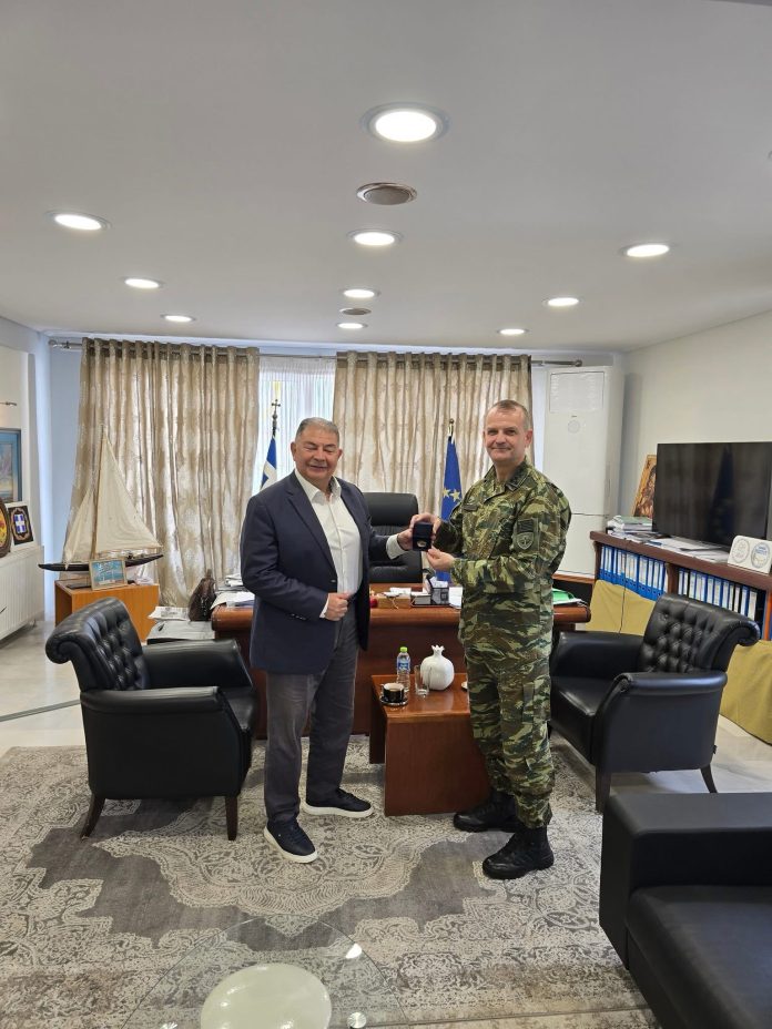 Σημαντική-επίσκεψη-του-Διοικητή-του-Δ’-Σώματος-Στρατού-στον-Δήμο-Νέστου Σημαντική-επίσκεψη-του-Διοικητή-του-Δ’-Σώματος-Στρατού-στον-Δήμο-Νέστου