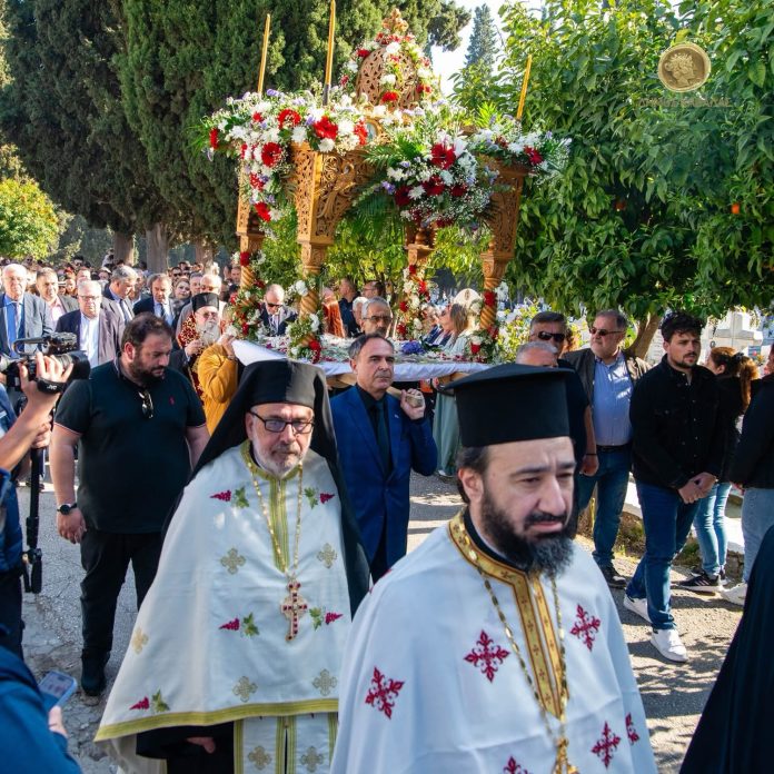 Περιφορά-του-Επιταφίου-στα-Δημοτικά-Κοιμητήρια-Καβάλας Περιφορά-του-Επιταφίου-στα-Δημοτικά-Κοιμητήρια-Καβάλας
