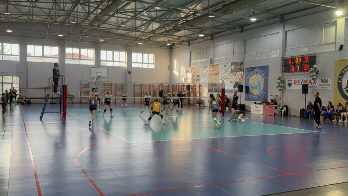 Με-εντυπωσιακή-έναρξη-το-τουρνουά-ανόδου-για-την-Α2-Γυναικών-στη-Θάσο-–-Παρουσία-400-θεατών-η-τελετή-απονομής