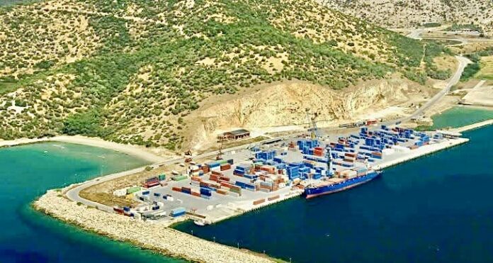 Τραυματισμός-λιμενεργάτη-κατά-τη-φόρτωση-πλοίου-στο-νέο-λιμάνι Τραυματισμός-λιμενεργάτη-κατά-τη-φόρτωση-πλοίου-στο-νέο-λιμάνι