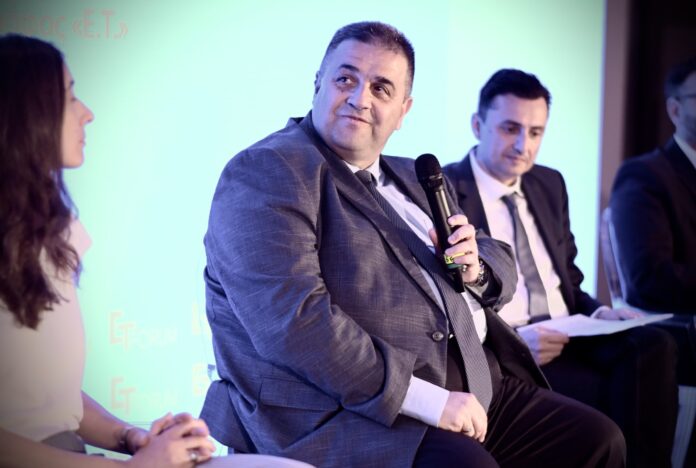 «Η-Περιφέρεια-ΑΜΘ-αξιοποιεί-τη-στρατηγική-της-θέση»-–-ο-Θεματικός-Αντιπεριφερειάρχης-Ανάπτυξης-στην-ημερίδα-του-Ελεύθερου-Τύπου