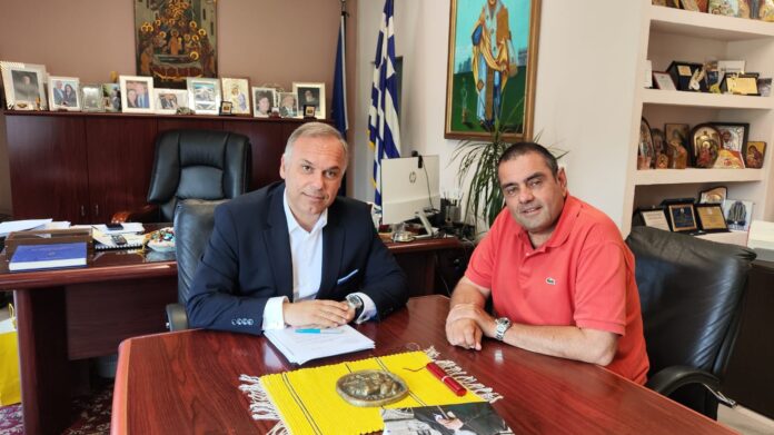 Συνάντηση-του-Δημάρχου-Θάσου-με-τον-Νομικό-Σύμβουλο-του-Δήμου-για-το-έργο-της-αποθήκευσης-co2-στον-Πρίνο-Θάσου Συνάντηση-του-Δημάρχου-Θάσου-με-τον-Νομικό-Σύμβουλο-του-Δήμου-για-το-έργο-της-αποθήκευσης-co2-στον-Πρίνο-Θάσου