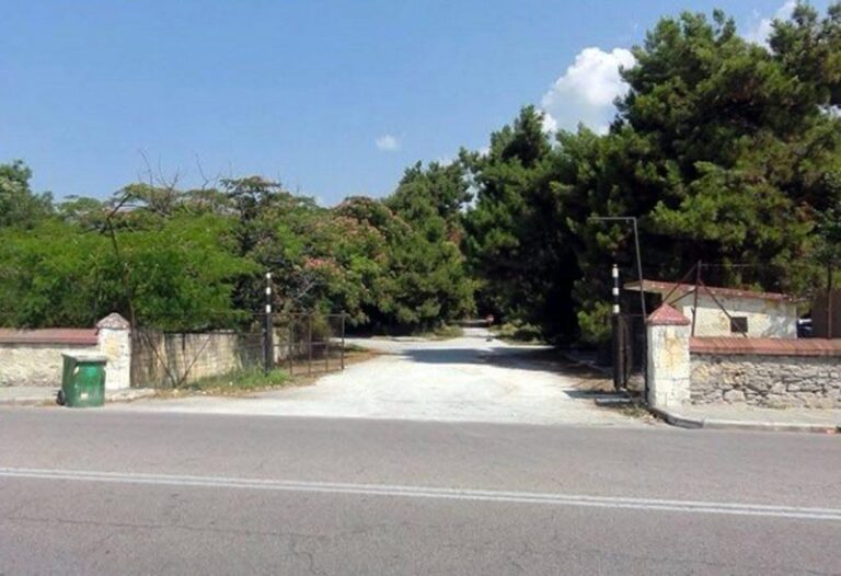Μ.Λαζαρίδης:-Δεν-θα-μεταφερθούν-πρόσφυγες-στη-δομή-της-Καβάλας-–-Διευκρινίσεις-για-τις-αφίξεις-στο-λιμάνι