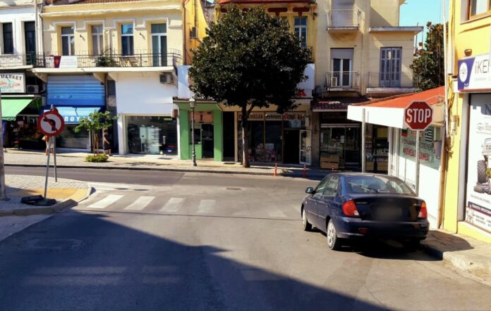 Αλλαγή-προτεραιότητας-στη-διασταύρωση-των-οδών-Γαλλικής-Δημοκρατίας-και-Ομονοίας Αλλαγή-προτεραιότητας-στη-διασταύρωση-των-οδών-Γαλλικής-Δημοκρατίας-και-Ομονοίας