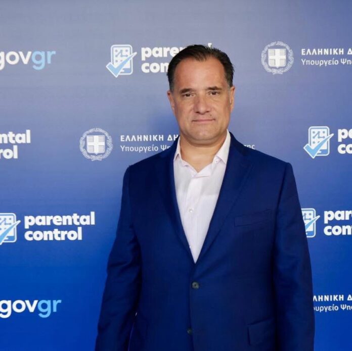 Ο-Άδωνις-Γεωργιάδης-στην-Καβάλα-τη-Δευτέρα-–-Επισκέψεις-σε-Μητρόπολη-και-Νοσοκομείο