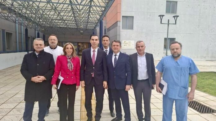 Επίσκεψη-του-υφυπουργού-Υγείας-στο-Γενικό-Νοσοκομείο-Καβάλας-–-Στο-τελικό-στάδιο-ο-εκσυγχρονισμός