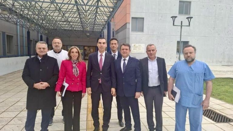 Επίσκεψη-του-υφυπουργού-Υγείας-στο-Γενικό-Νοσοκομείο-Καβάλας-–-Στο-τελικό-στάδιο-ο-εκσυγχρονισμός