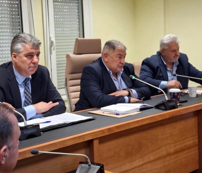 Σύσκεψη-Τοψίδη-με-δημάρχους-για-το-Περιφερειακό-Πρόγραμμα-«Ανατολική-Μακεδονία-–-Θράκη»-2021–2027-και-τις-νέες-προσκλήσεις-χρηματοδότησης
