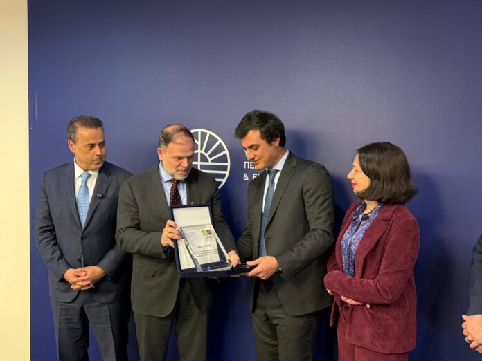 Σταύρος-Παπασταύρου-για-«Πρίνος-co2»:-Σημαντική-εξέλιξη-που-συμβάλει-στην-προστασία-του-περιβάλλοντος-και-συγχρόνως-στη-διατήρηση-της-ανταγωνιστικότητας-της-βιομηχανίας-μας Σταύρος-Παπασταύρου-για-«Πρίνος-co2»:-Σημαντική-εξέλιξη-που-συμβάλει-στην-προστασία-του-περιβάλλοντος-και-συγχρόνως-στη-διατήρηση-της-ανταγωνιστικότητας-της-βιομηχανίας-μας