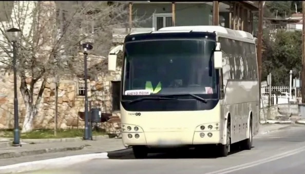Καβάλα:-13χρονη-παρασύρθηκε-από-λεωφορείο-–-Είναι-σε-κώμα-με-σοβαρές-βλάβες-στον-εγκέφαλο,-είπε-η-μητέρα-της Καβάλα:-13χρονη-παρασύρθηκε-από-λεωφορείο-–-Είναι-σε-κώμα-με-σοβαρές-βλάβες-στον-εγκέφαλο,-είπε-η-μητέρα-της